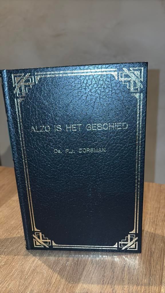 KR-1 Ds PJ Dorsman Alzo is het geschied, Boeken, Ophalen of Verzenden, Gelezen