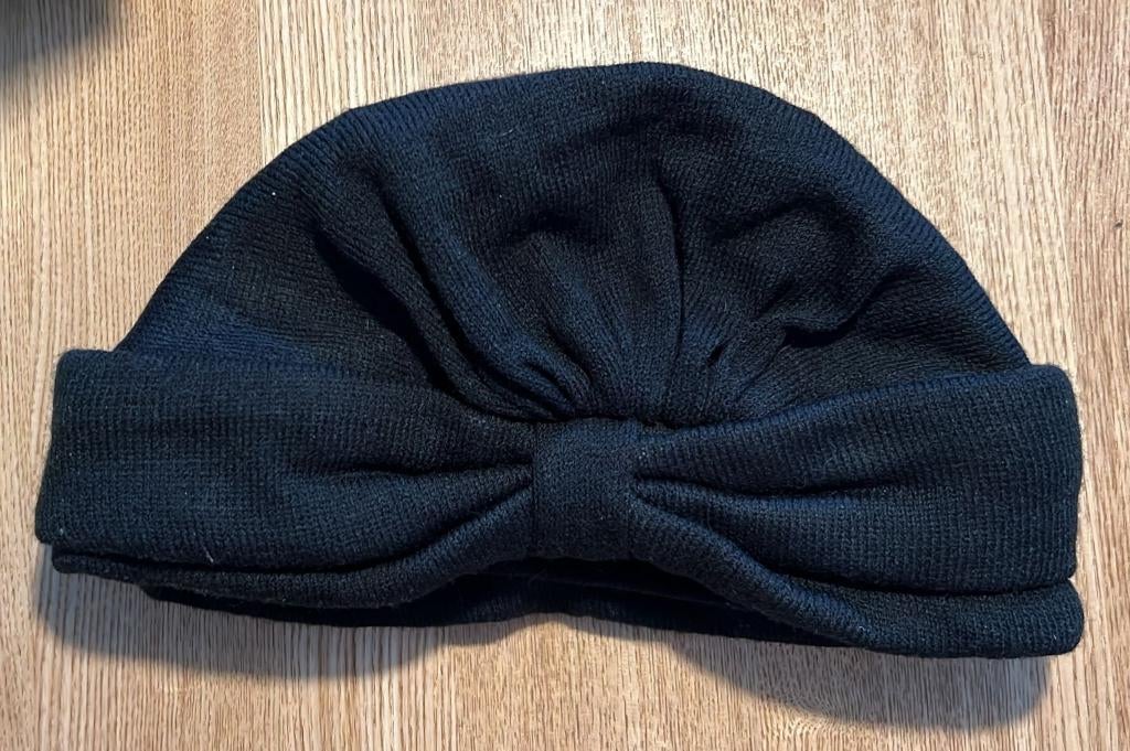 Monki tulband muts zwart maat m/l, Maat 38/40 (M), Ophalen of Verzenden, Zo goed als nieuw, Monki