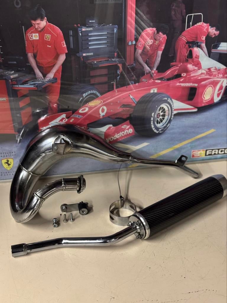 Nette turbokit uitlaat derbi senda tot 2004 en gilera gsm, Fietsen en Brommers, Brommeronderdelen | Algemeen, Ophalen of Verzenden