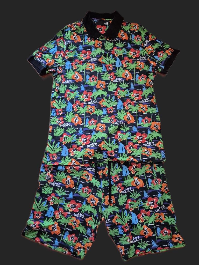 Moschino set van polo (ongedragen) en bermuda - Mt XL, Kleding | Heren, T-shirts, Moschino, Overige kleuren, Ophalen of Verzenden