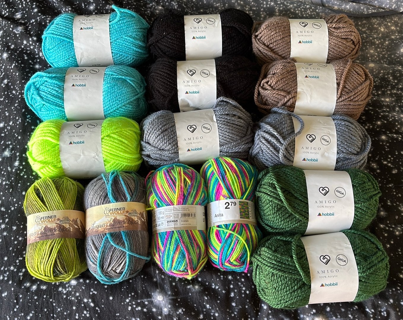 16 Verschillende bollen wol Nieuw, Hobby en Vrije tijd, Breien en Haken, Ophalen of Verzenden, Nieuw, Breien of Haken, Wol of Garen