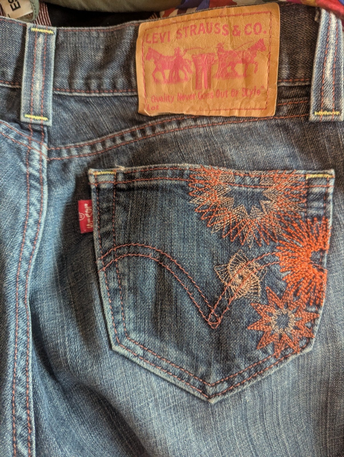 Originele low rise, straight Levi mt 36, Blauw, Ophalen of Verzenden, Zo goed als nieuw, W28 - W29 (confectie 36)