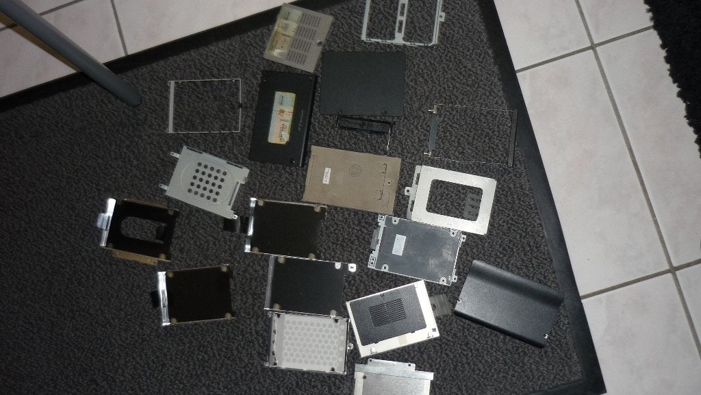 hd cases/brackets voor laptops, Ophalen of Verzenden, Onbekend