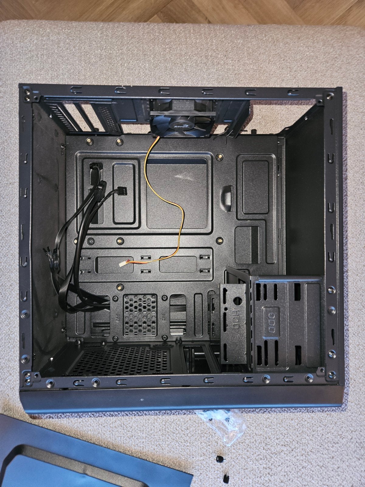 AeroCool PC Behuizing - Gebruikt, met Fan, Computers en Software, Computerbehuizingen, Ophalen, Gebruikt