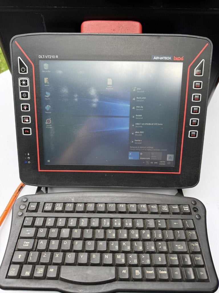 Advantech DLT-V72 serie rugged tablet / panel PC, Gebruikt, Gps, Ophalen of Verzenden, Guaestus Trading