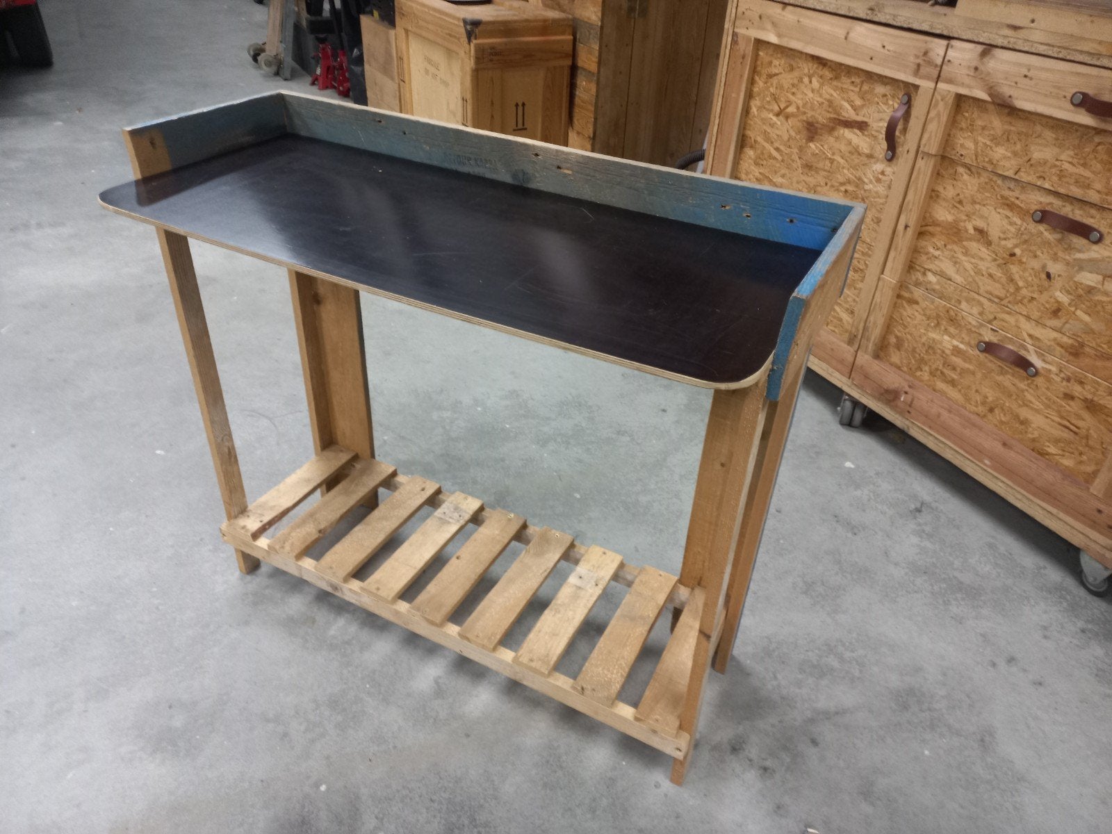 Sidetable, Ophalen, Gebruikt, 50 tot 100 cm, Overige houtsoorten