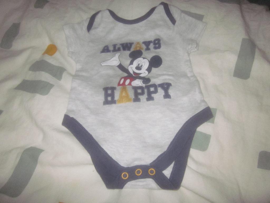 Lichtgrs/donkerblw/rood/ea rompertje Mickey Always Happy 68, Kinderen en Baby's, Babykleding | Maat 68, Nacht- of Onderkleding