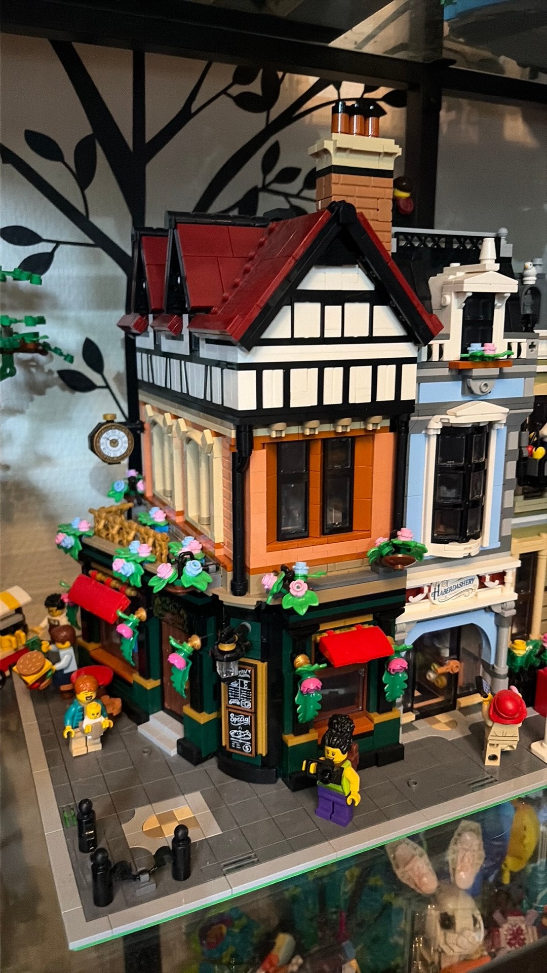 Lego 10350 Hoekpand Tudorstijl, Ophalen of Verzenden, Zo goed als nieuw