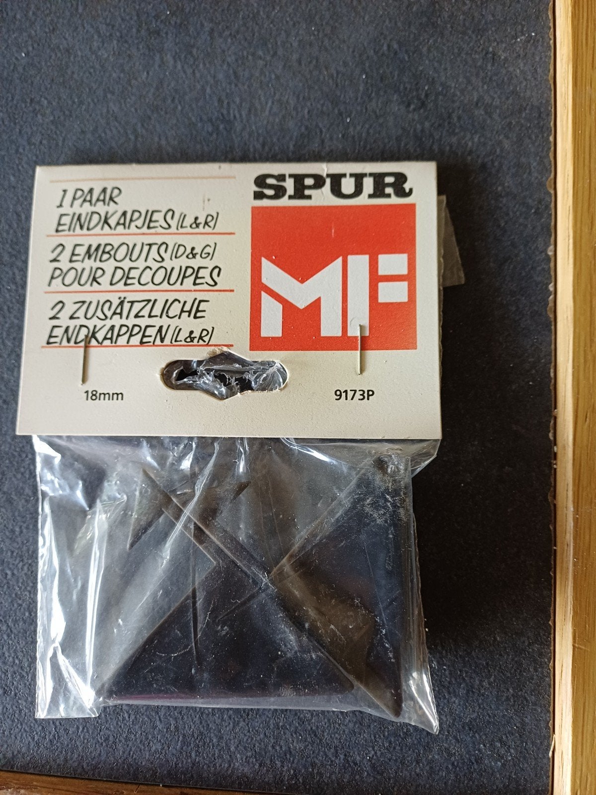 Spur eindkapjes zwart 18mm, Ophalen of Verzenden, Nieuw