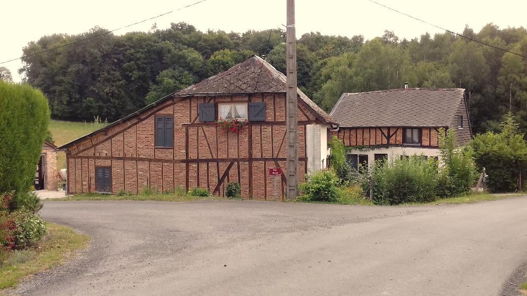 TK: 2 huizen in de Franse Ardennen, Dorp, Frankrijk, 80 m², Woonhuis