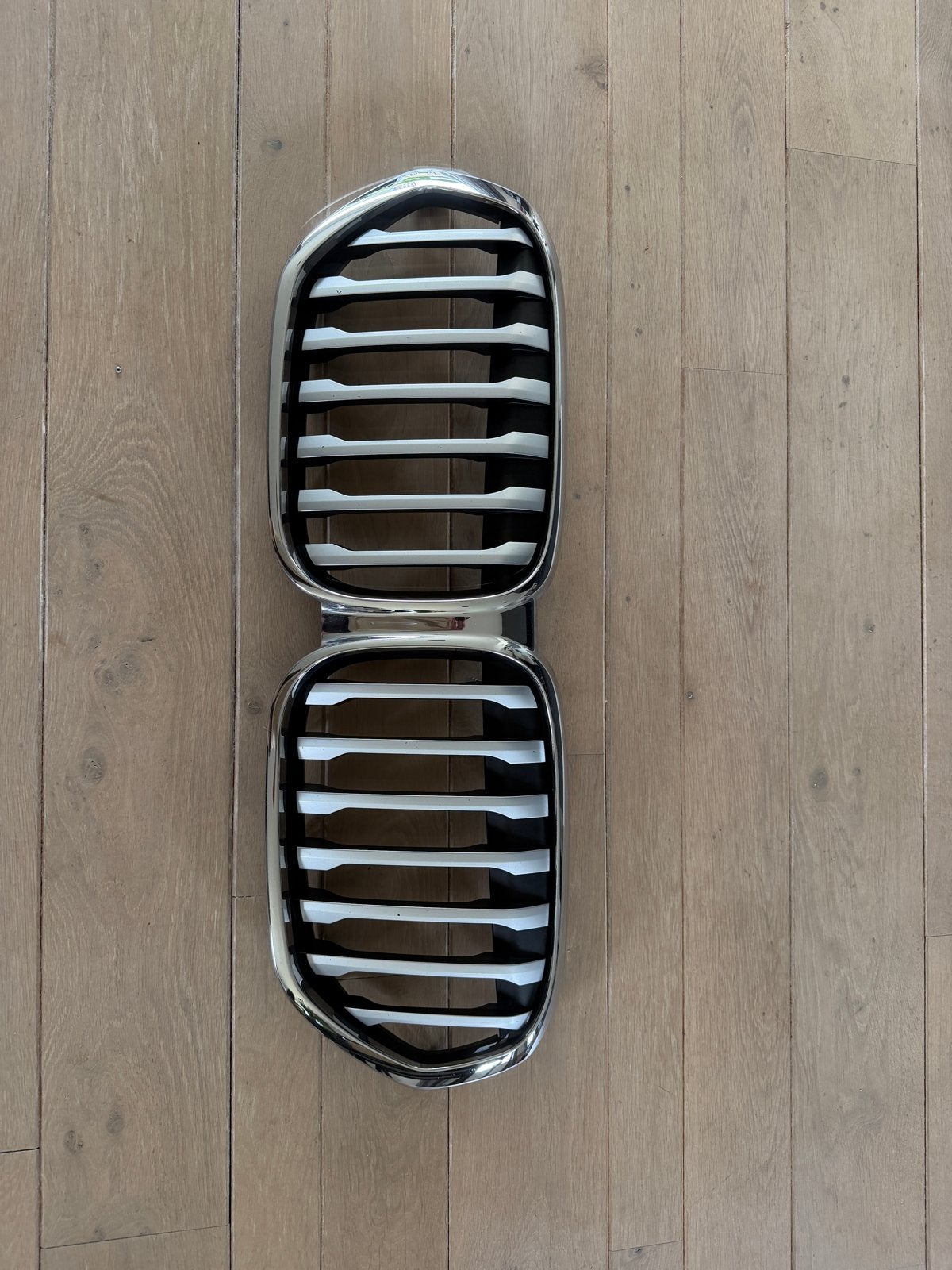 BMW X1 originele grill - Nieuwstaat, Auto-onderdelen, Ophalen of Verzenden, Nieuw, BMW