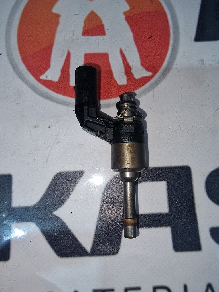 Injector Audi A1 1.4 TFSI 16V 2011 03C906036M, Ophalen of Verzenden
