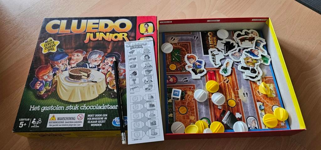 Cluedo junior, Hobby en Vrije tijd, Gezelschapsspellen | Bordspellen, Ophalen of Verzenden, Gebruikt