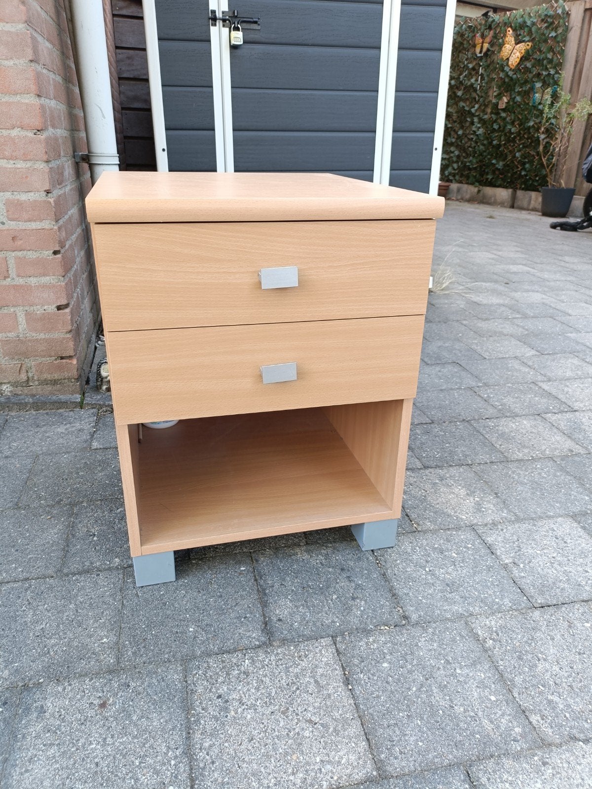 Nachtkastje, Gratis afhalen, Huis en Inrichting, Slaapkamer | Nachtkastjes, Ophalen, Zo goed als nieuw, Minder dan 45 cm, 55 tot 70 cm