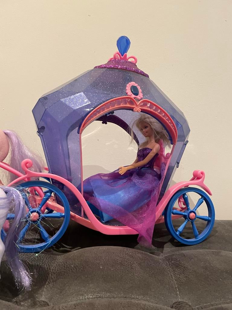 Barbie met paarden en koets - complete set, Kinderen en Baby's, Speelgoed | Poppen, Ophalen of Verzenden, Gebruikt, Barbie