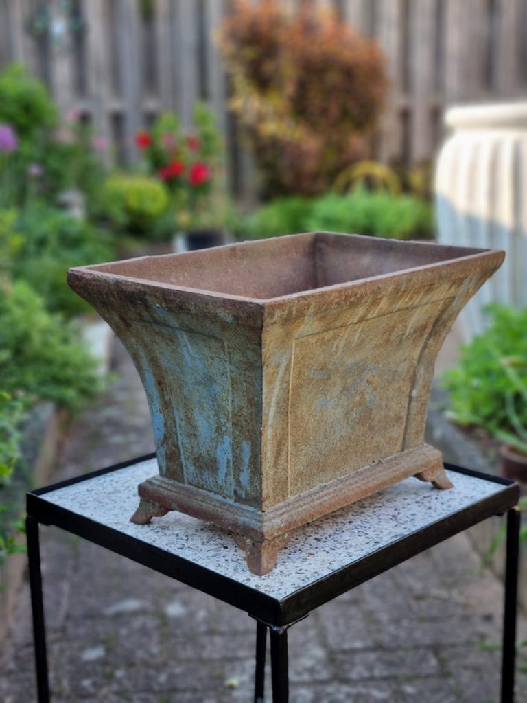 Extreem zware,  23 kilo, Gietijzeren plantenbak  40 x 29 cm, Ophalen