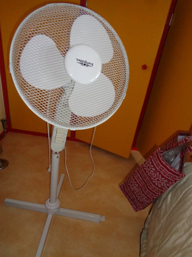 1 Grote ventilator, Ophalen of Verzenden, Gebruikt, Vloerventilator