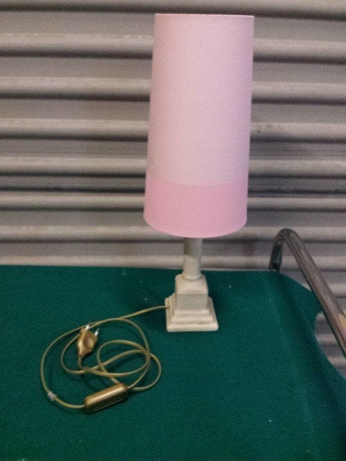 Tafellamp met houten voet, roze kap, voorzien van schakelaar, Ophalen of Verzenden, 'T Olde Gre-j, Info@toldegrej.nl, Endepoelstraat 20f Didam
