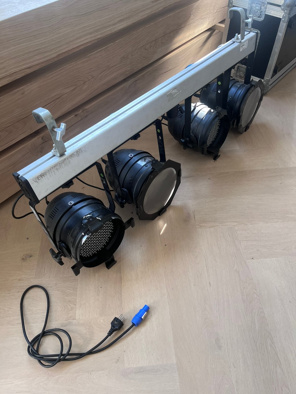 Dmx bar met led parren, Muziek en Instrumenten, Ophalen, Gebruikt, Licht, Geluidgestuurd