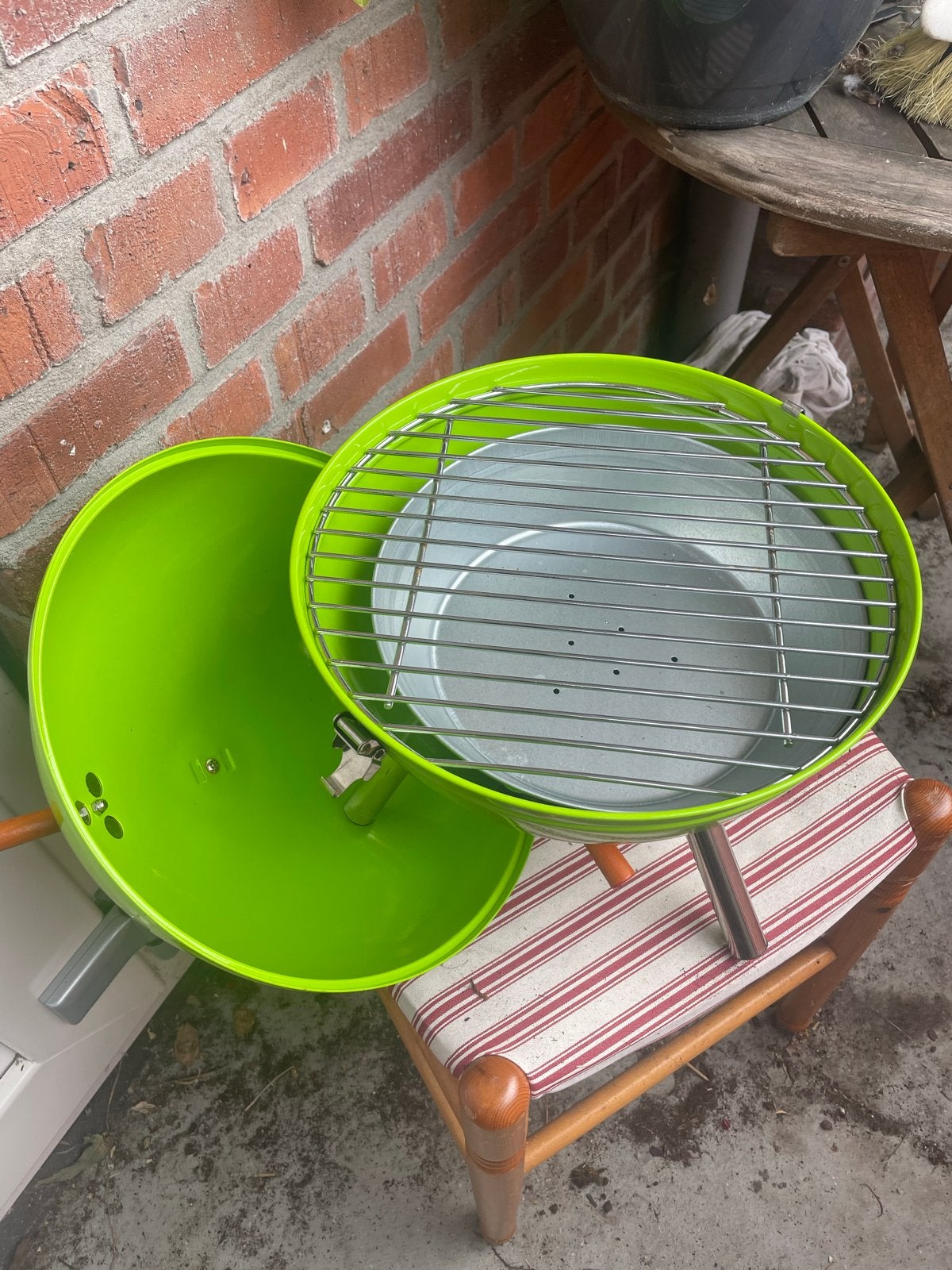Gusto Tafelbarbecue - Compact en Groen, Ophalen, Nieuw
