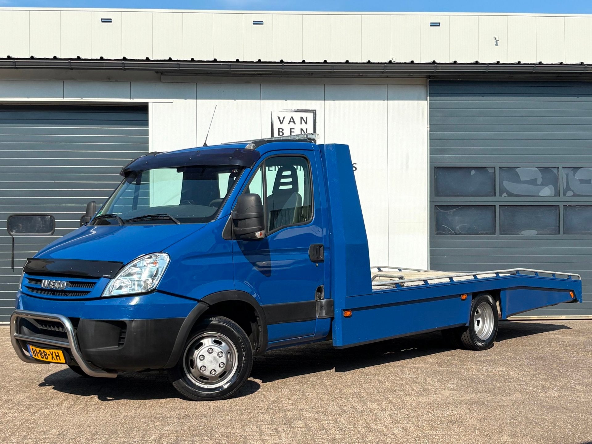 Iveco Daily N1 40C15 410 3.0 16V 146pk TIJHOF OPRIJWAGEN 3-p, Auto's, Bestelauto's, Gebruikt, Iveco, 2420 kg, Origineel Nederlands