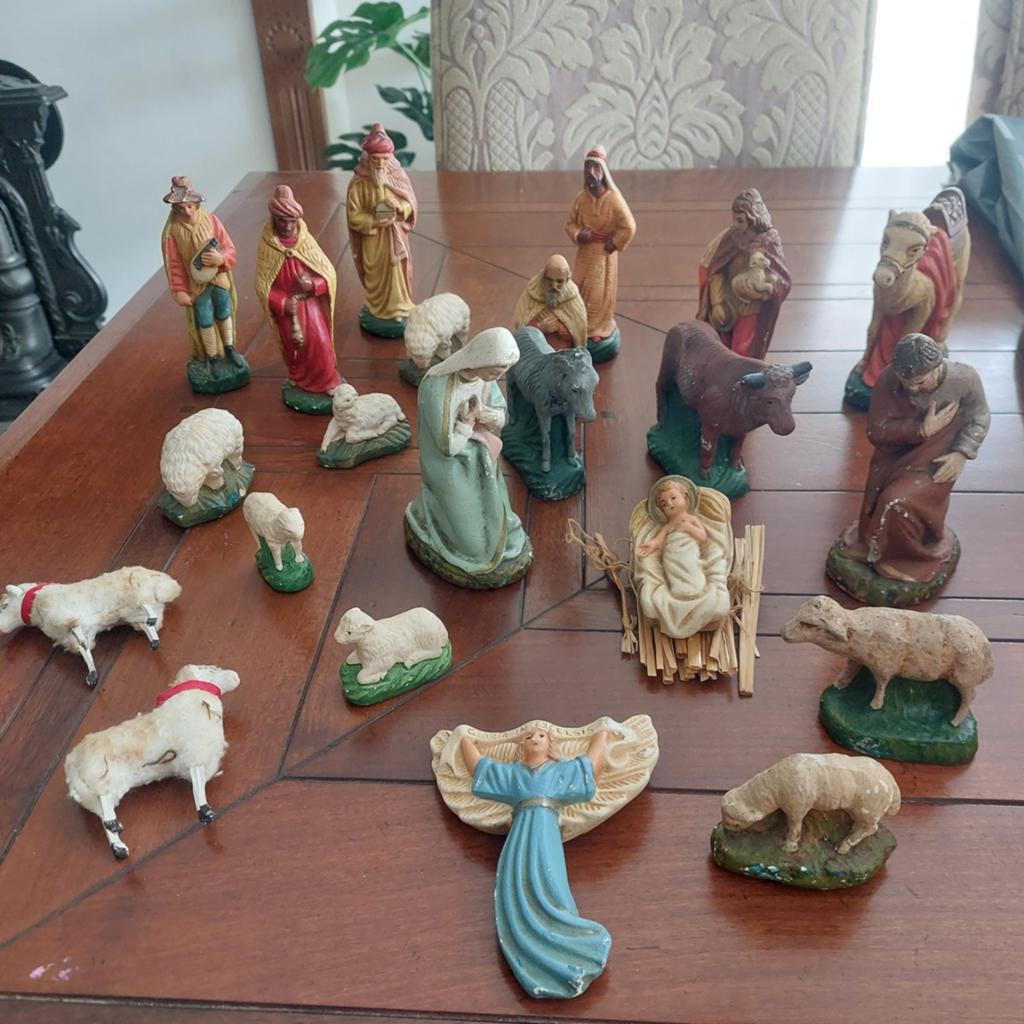 Zeer oude kerstgroep - Compleet met 20 figuren, Antiek en Kunst, Ophalen of Verzenden
