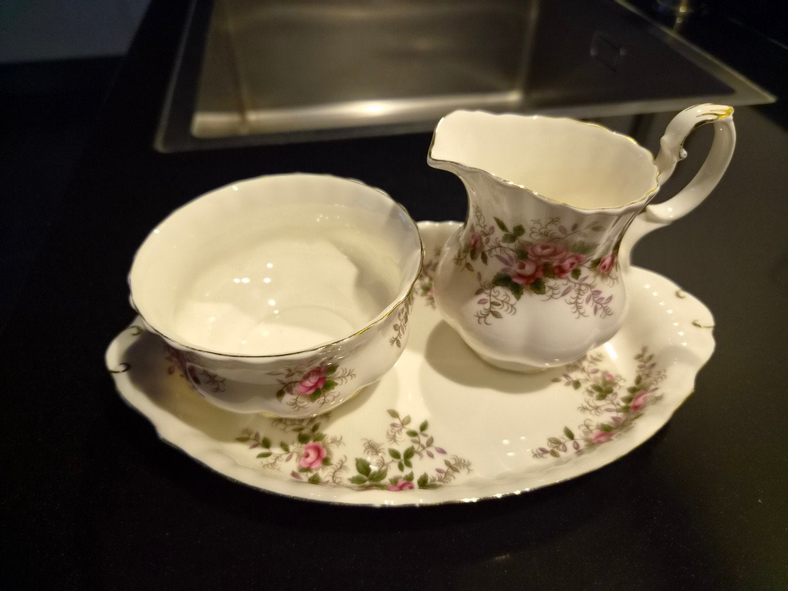 Royal Albert Lavender Rose Roomstelletje, Ophalen of Verzenden
