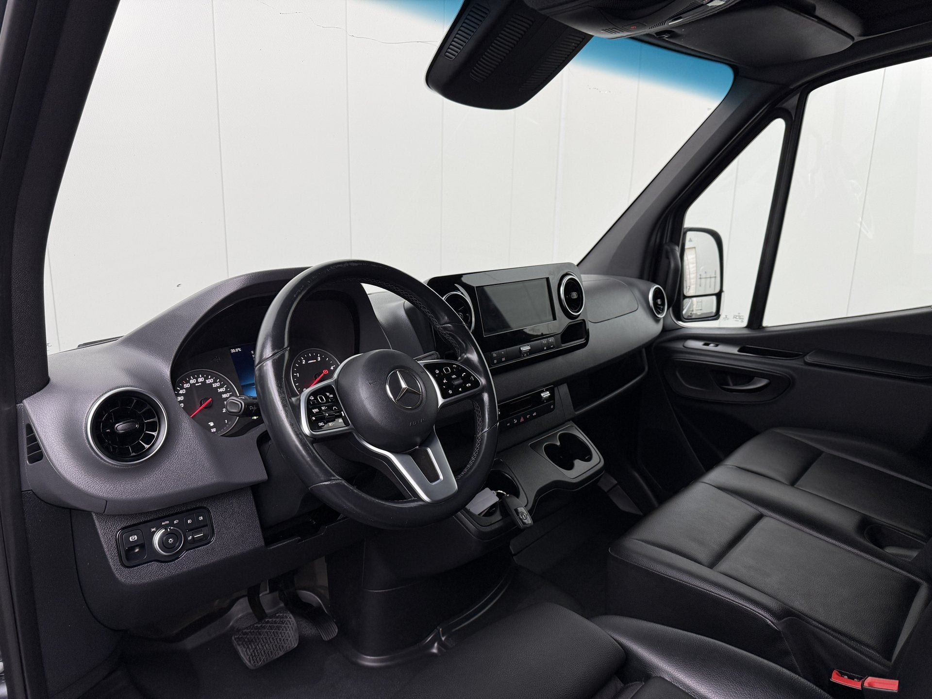 Mercedes-Benz Sprinter 319CDI 3.0V6 7G-tronic Automaat L3H2, Auto's, Dealer onderhouden, Achterwielaandrijving, Gebruikt, 190 pk