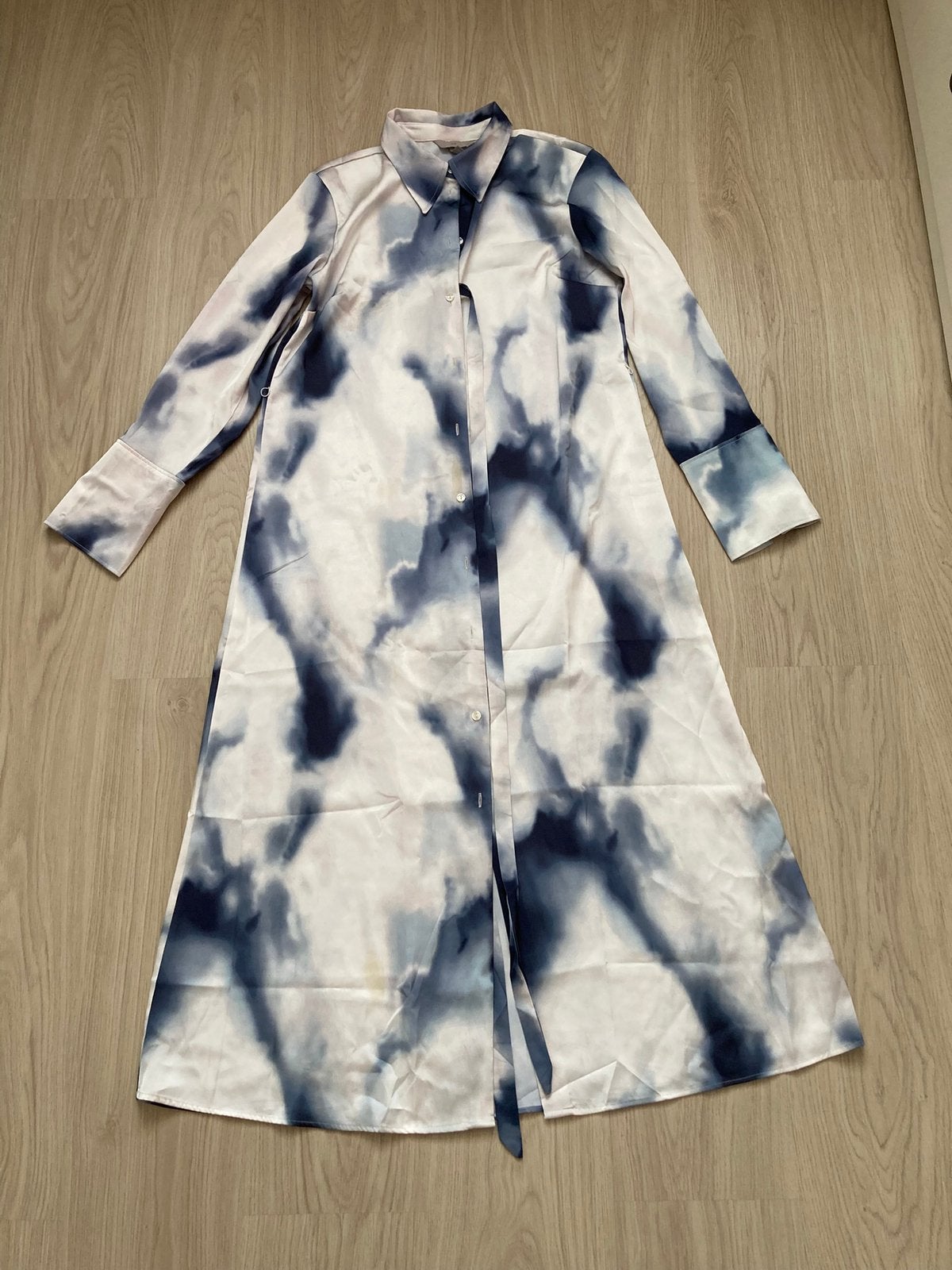 H&M, wit grijs blauwe jurk, maat M, Maat 38/40 (M), Wit, Nieuw, Ophalen of Verzenden