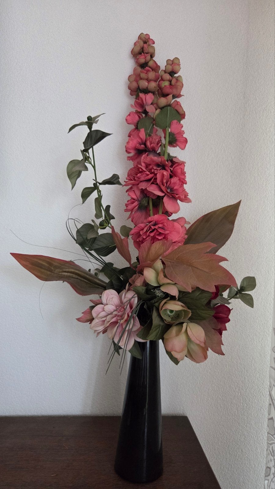 Roze boeket incl zwarte vaas, Ophalen, Zo goed als nieuw