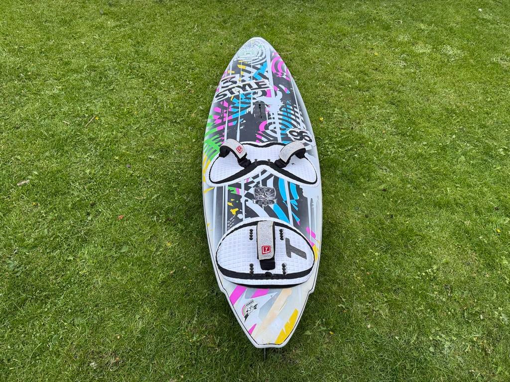 Tabou 3S 96 liter windsurfboard met Select Freecarve vin, Watersport en Boten, Windsurfen, Ophalen, Gebruikt, Minder dan 250 cm