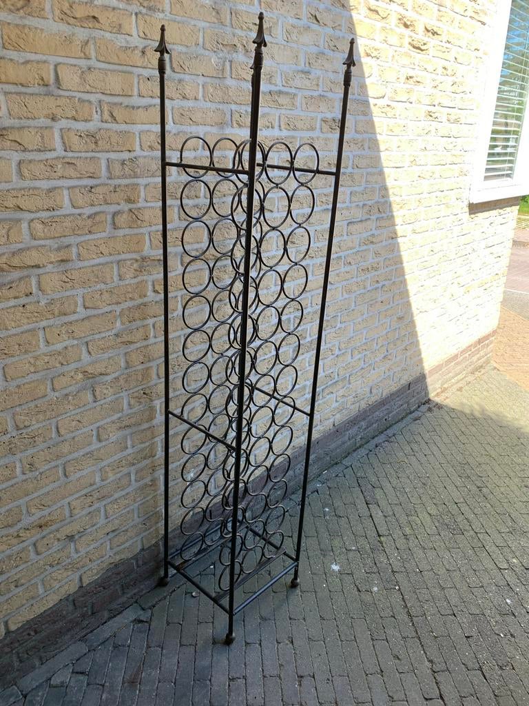 Metalen Wijnrek - Ruimte voor 30 flessen, Huis en Inrichting, Gebruikt, Ophalen of Verzenden, 25 flessen of meer, Metaal