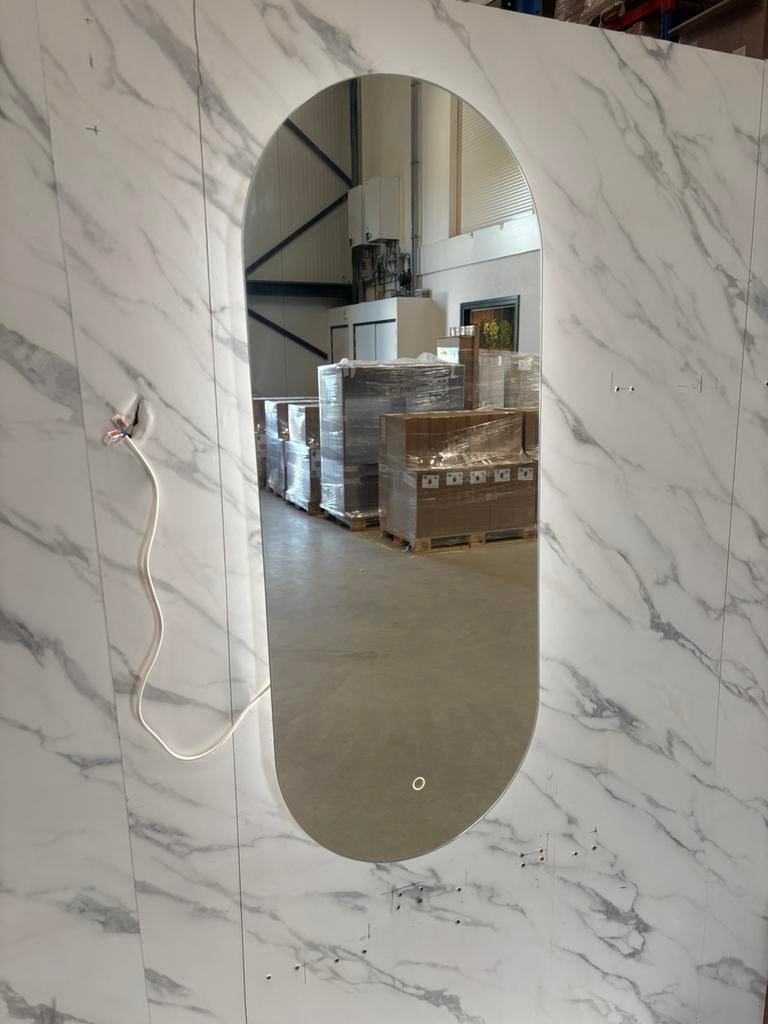 H&R Spiegel Oval 40 x 100 cm met verlichting, Minder dan 50 cm, Wltradingnl@outlook.com, Nieuw, Ophalen of Verzenden