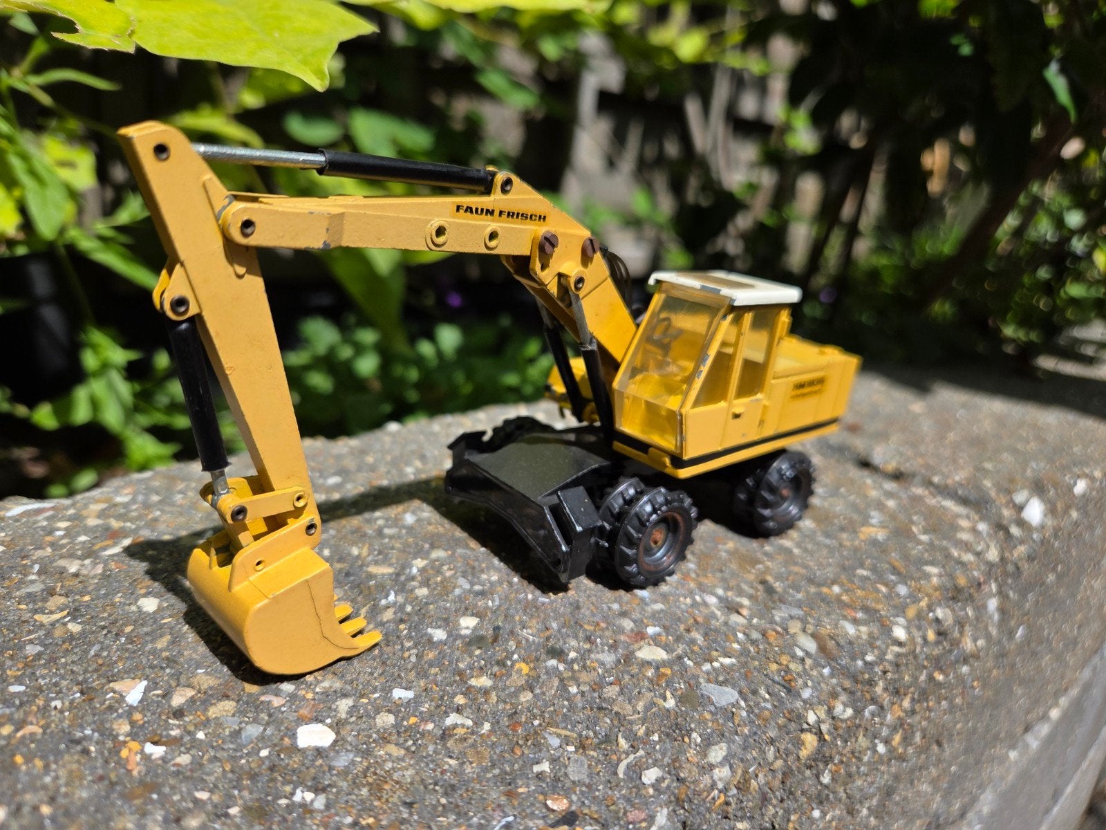 NZG Faun Frisch HM1035, Hobby en Vrije tijd, Ophalen of Verzenden, Zo goed als nieuw, Hijskraan, Tractor of Landbouw, NZG