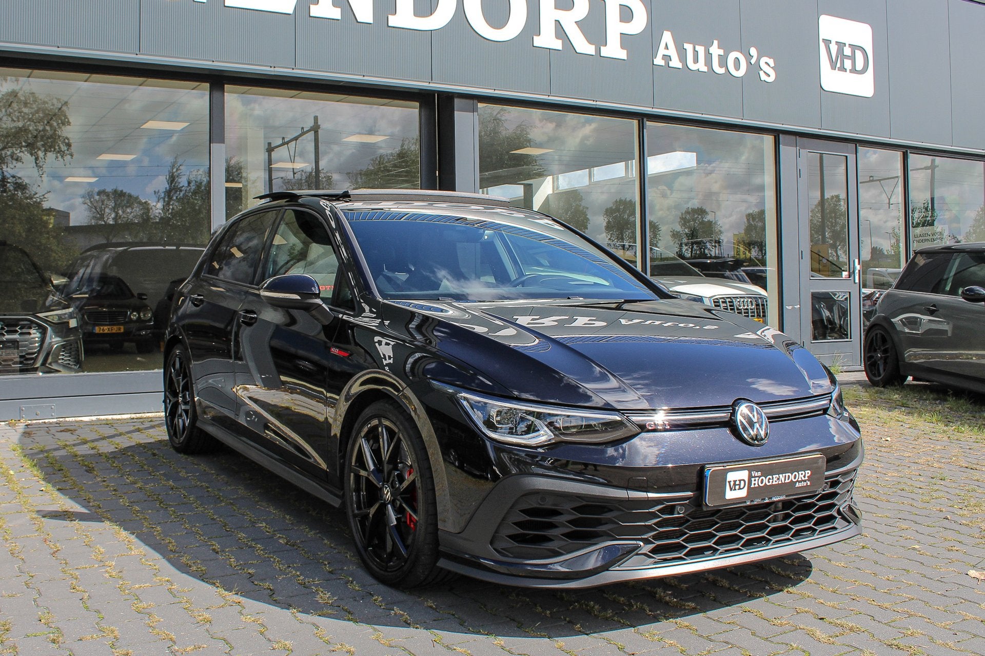 Volkswagen GOLF 2.0 TSI GTI CLUBSPORT PANO NAVI HUD H&K CAME, Dealer onderhouden, 4 cilinders, 1984 cc, Zwart