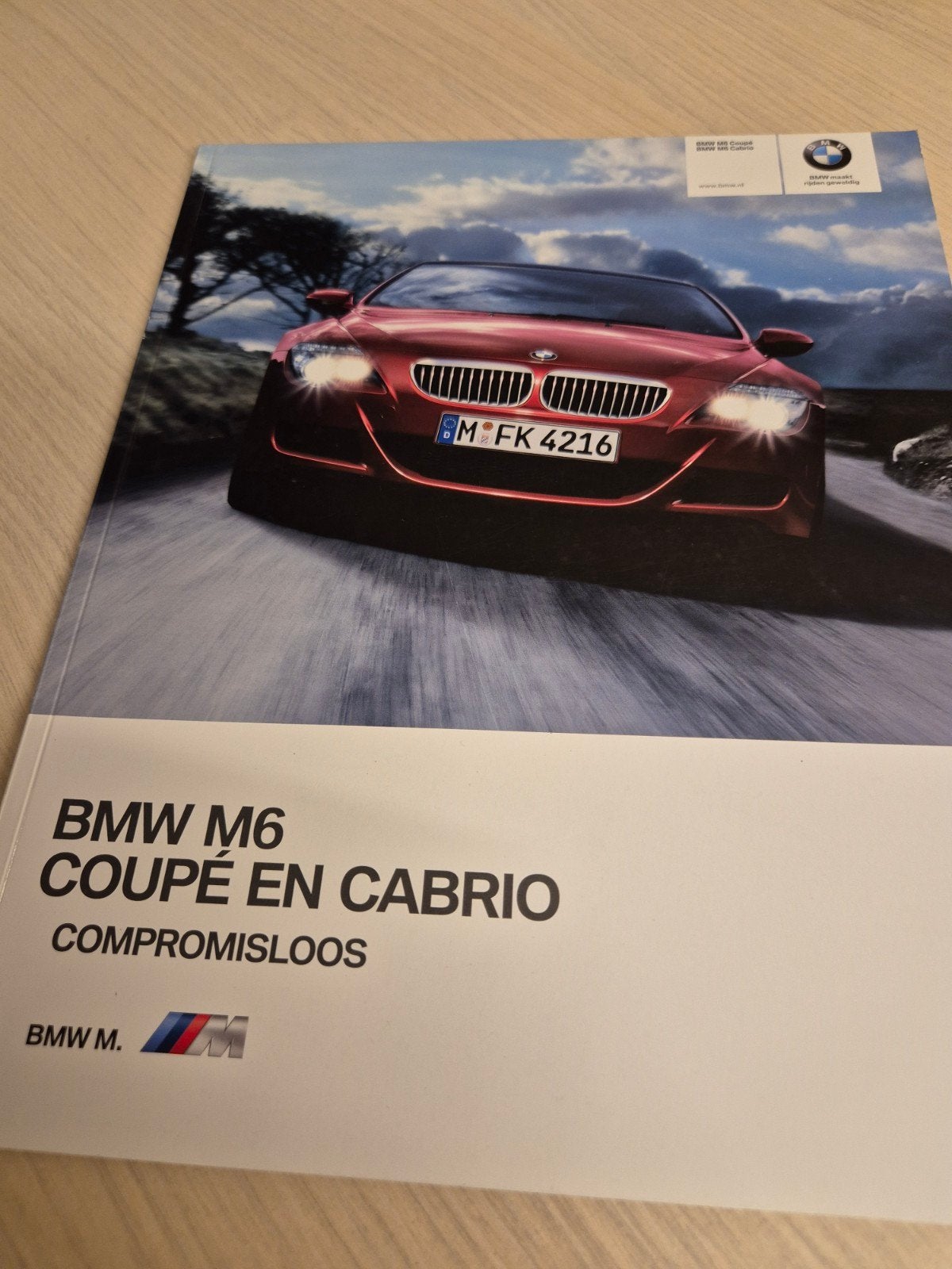 2009 Nederlands BMW 6 SERIE M6 coupé cabrio folder óók kleur, Ophalen of Verzenden, Zo goed als nieuw, BMW