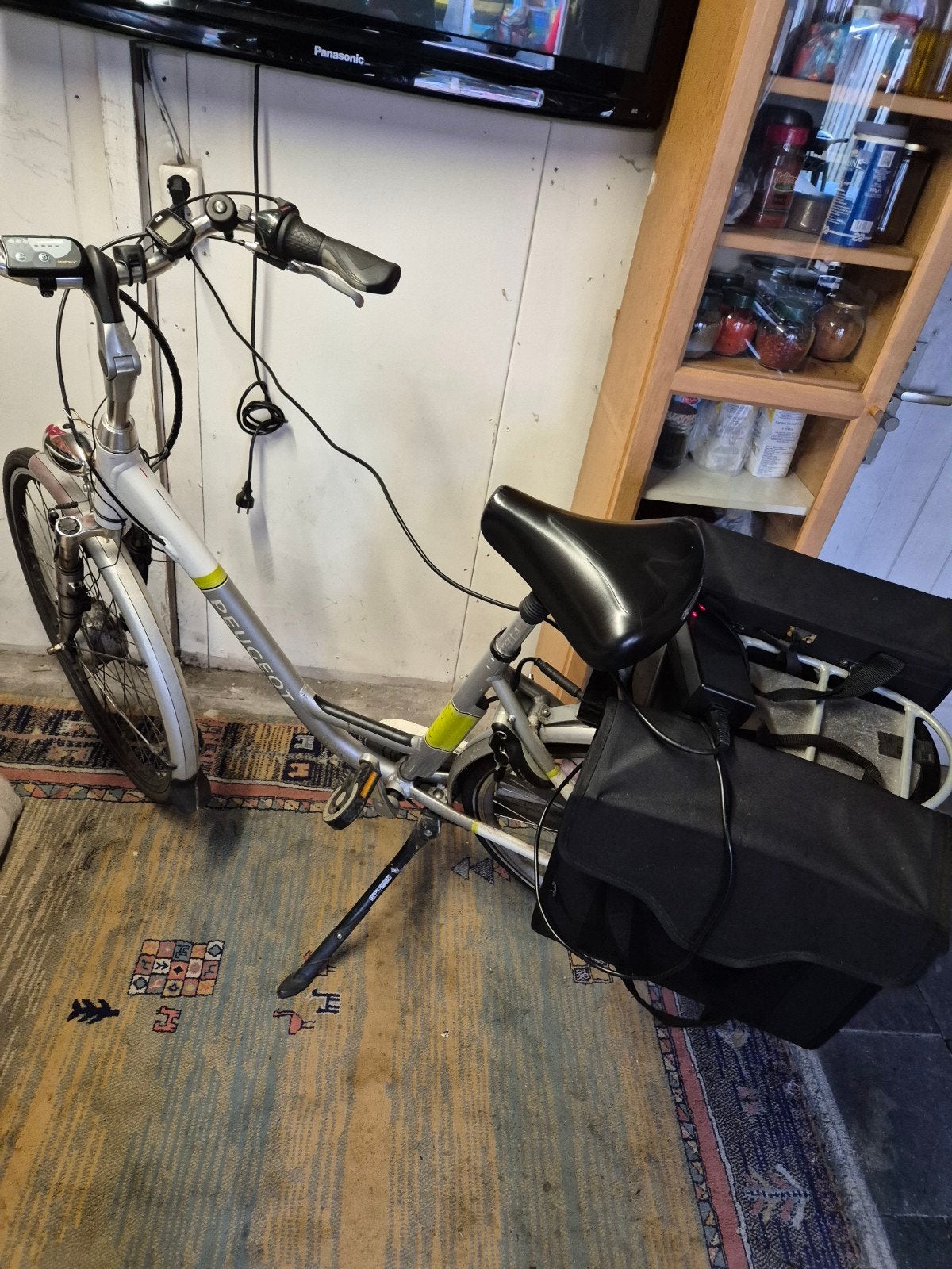 Peugeot elektrische fiets, 3 versnellingen., Ophalen of Verzenden, Gebruikt, Minder dan 49 cm, Minder dan 10 versnellingen