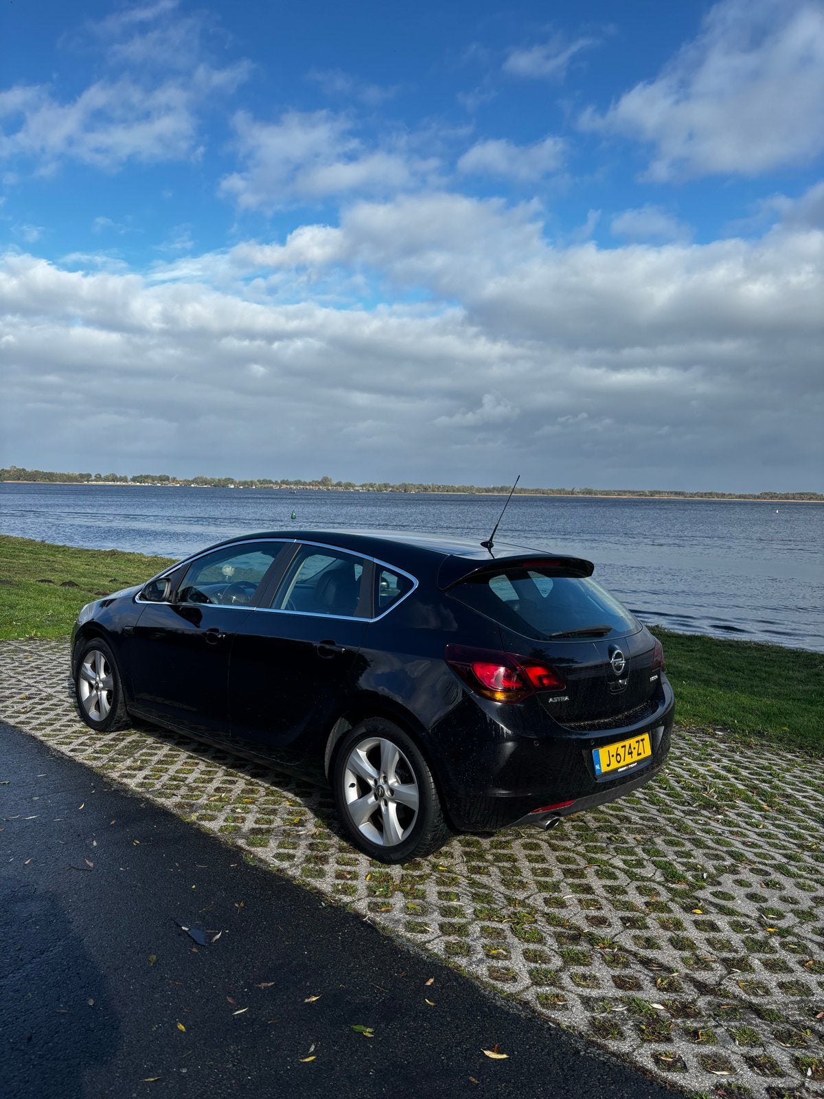 Opel Astra 1.4 Turbo 103KW 5-D 2011 Zwart, Voorwielaandrijving, 4 cilinders, Zwart, Leder