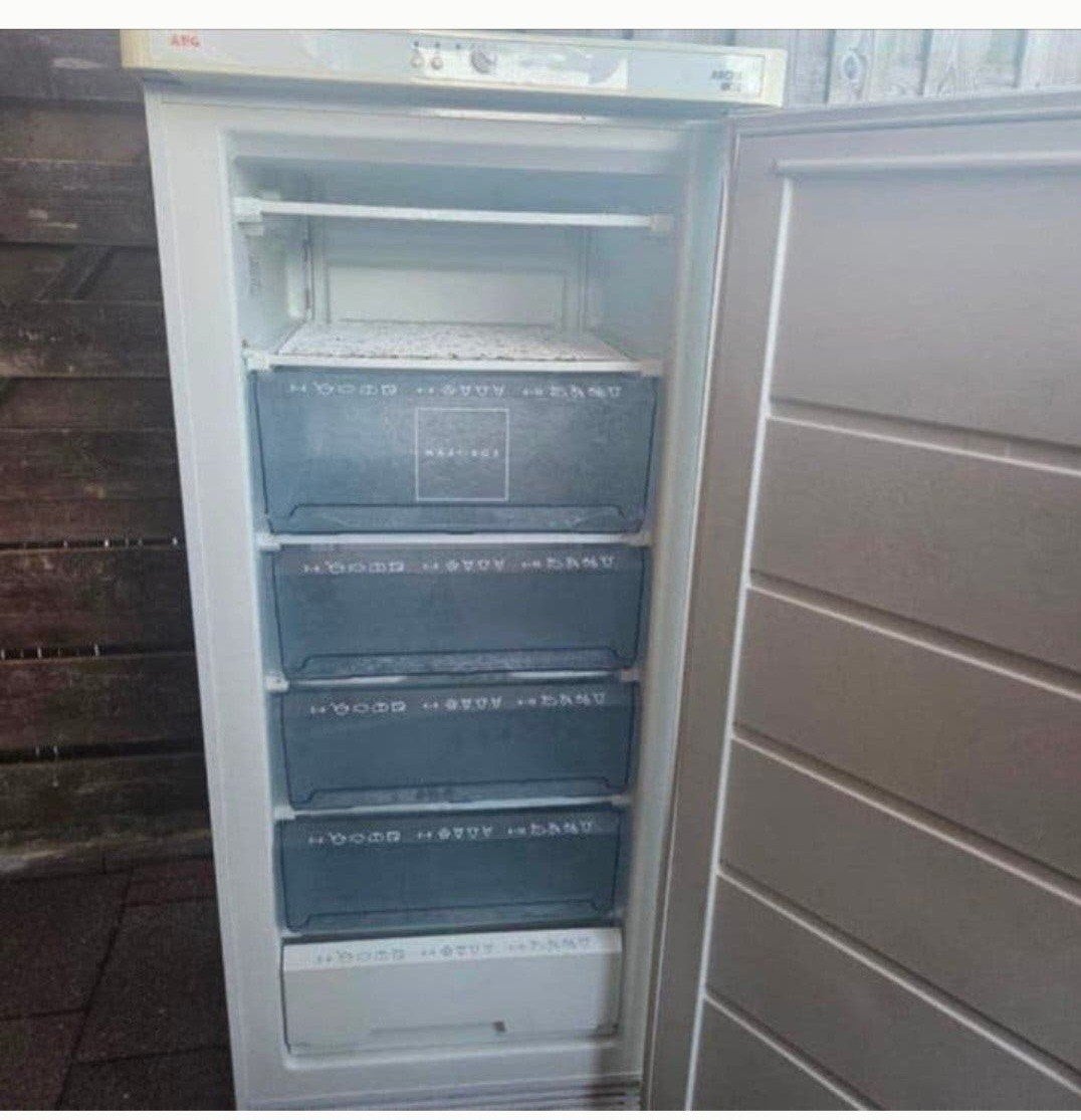 Ruime AEG Arctis vriezer - Perfect voor extra vriesruimte, Ophalen