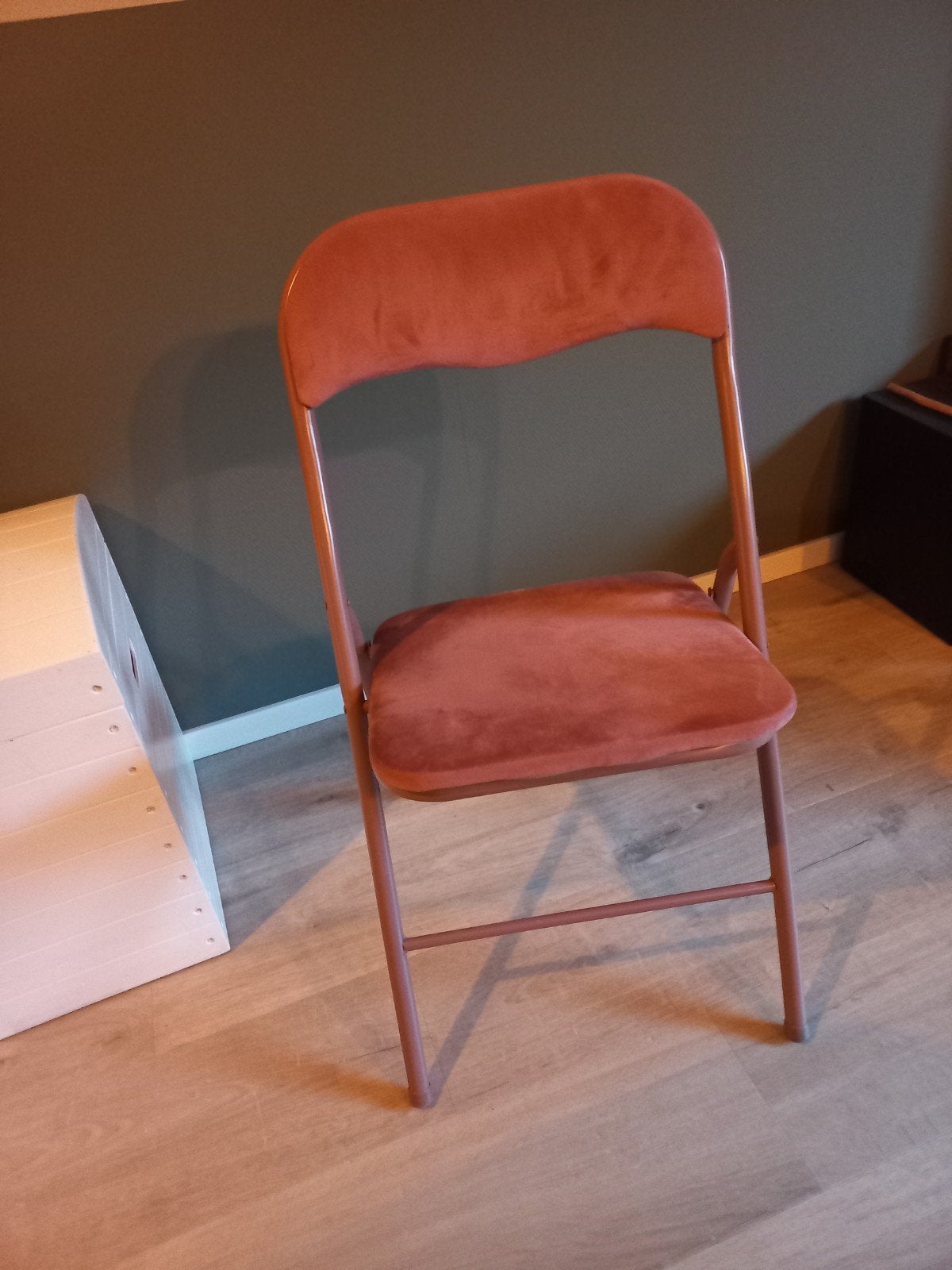 Oud roze klapstoel, Ophalen, Zo goed als nieuw, Overige kleuren, Eén