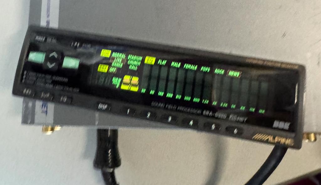 Alpine ERA-G320 Sound Field Processor / Equalizer, Ophalen of Verzenden, Zo goed als nieuw