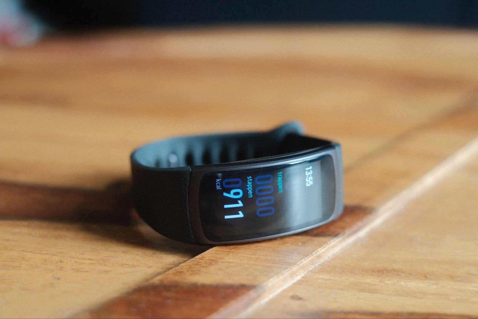 Samsung Gear Fit 2 (incl. oplader), Gebruikt, Zwart, Ophalen of Verzenden, Conditie