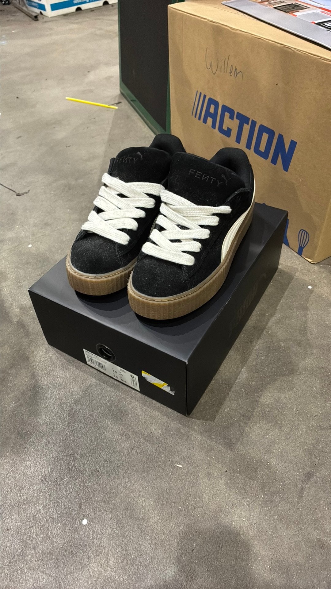Puma fenty schoenen, Ophalen of Verzenden, Zo goed als nieuw, Sneakers of Gympen