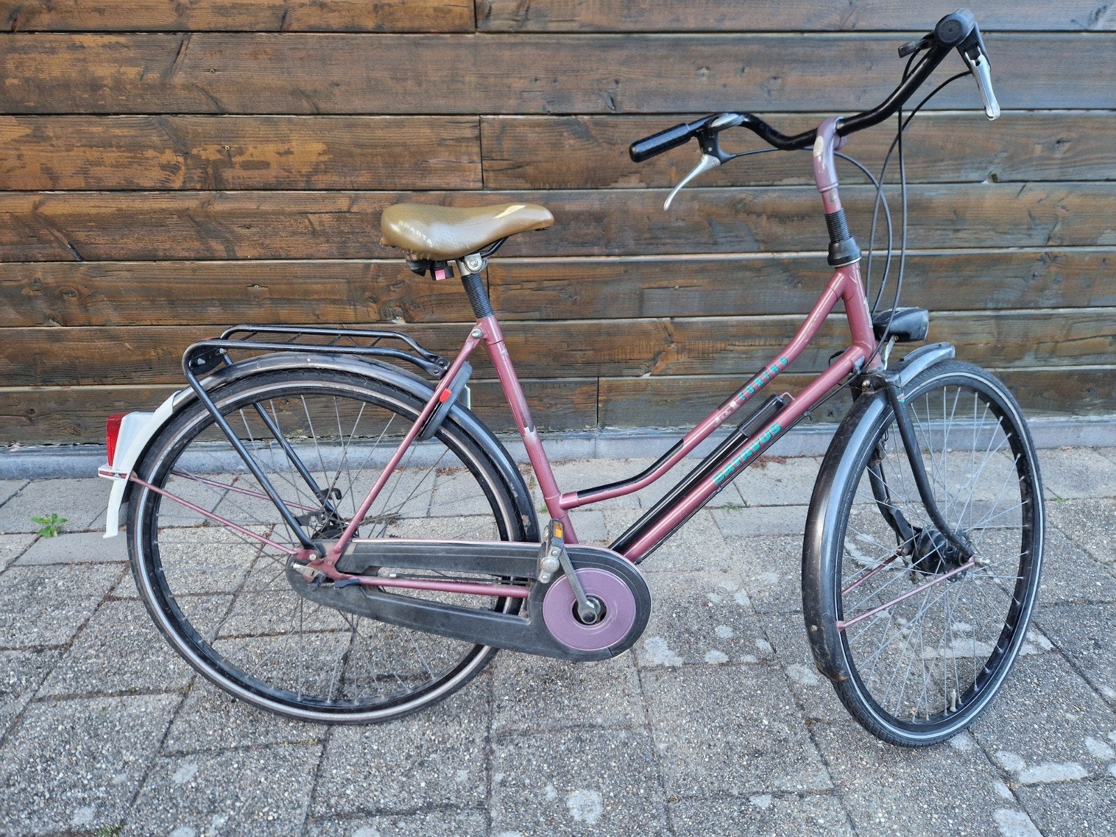Batavus 28 inch met 3 versnellingen, Fietsen en Brommers, Fietsen | Dames | Damesfietsen, Ophalen, Versnellingen, Batavus, Zo goed als nieuw