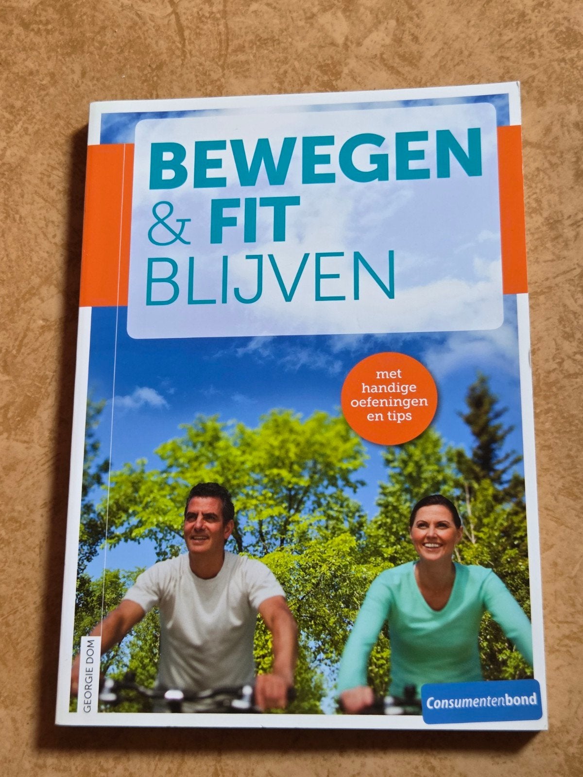 Bewegen & Fit Blijven - Consumentenbond, Ophalen of Verzenden, Zo goed als nieuw, Gezondheid en Conditie, Georgie Dom