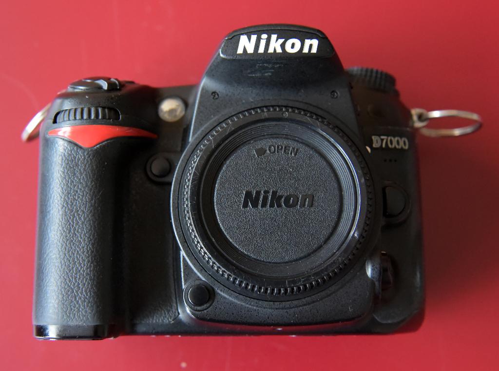 Nikon D7000 met veel accesoires, Gebruikt, Spiegelreflex, Ophalen of Verzenden, Nikon