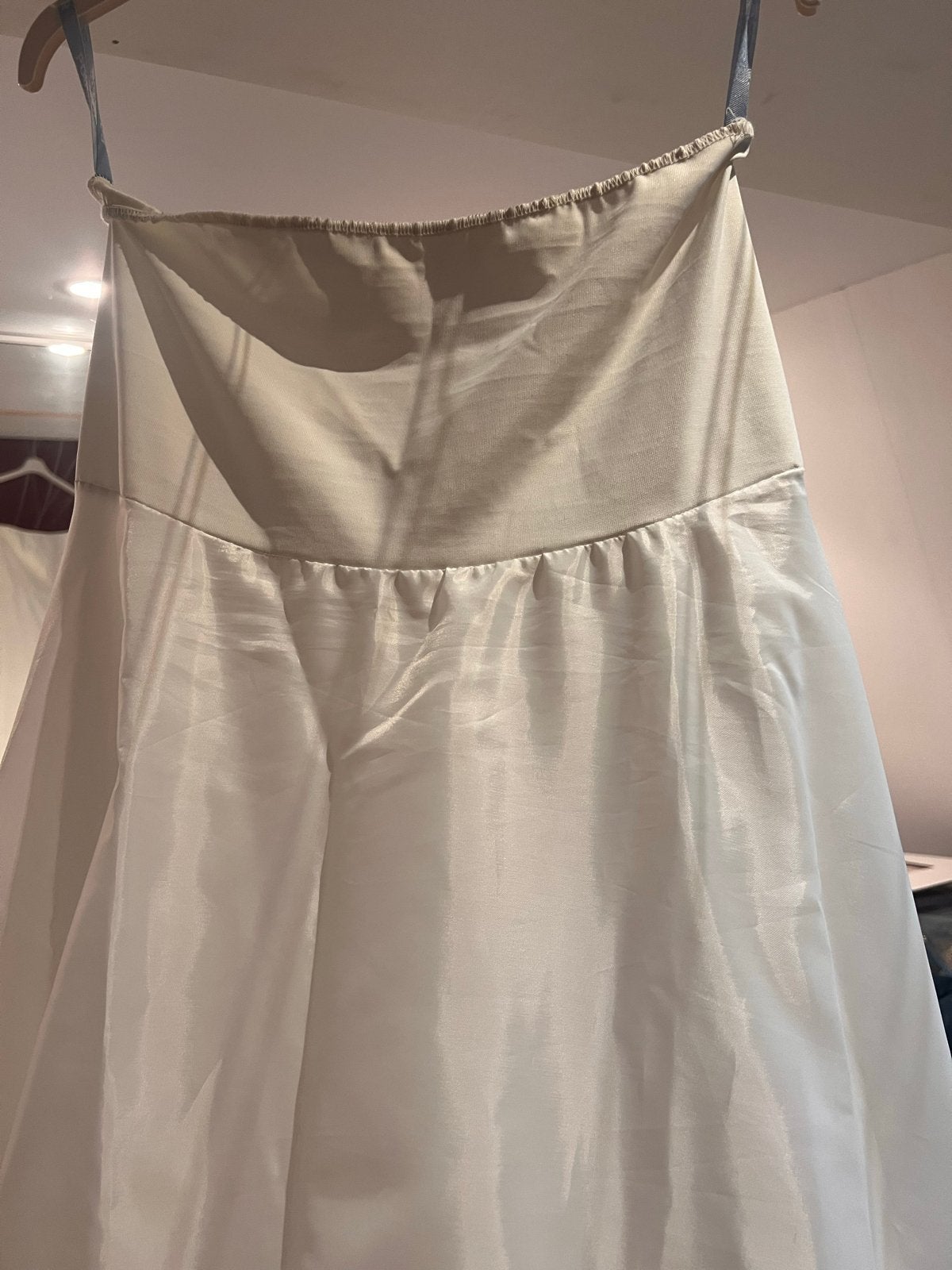 Witte Portier hoepelrok van Bruidspaleis Den Haag, maat L, Kleding | Dames, Ophalen of Verzenden, Zo goed als nieuw, Wit, Accessoires