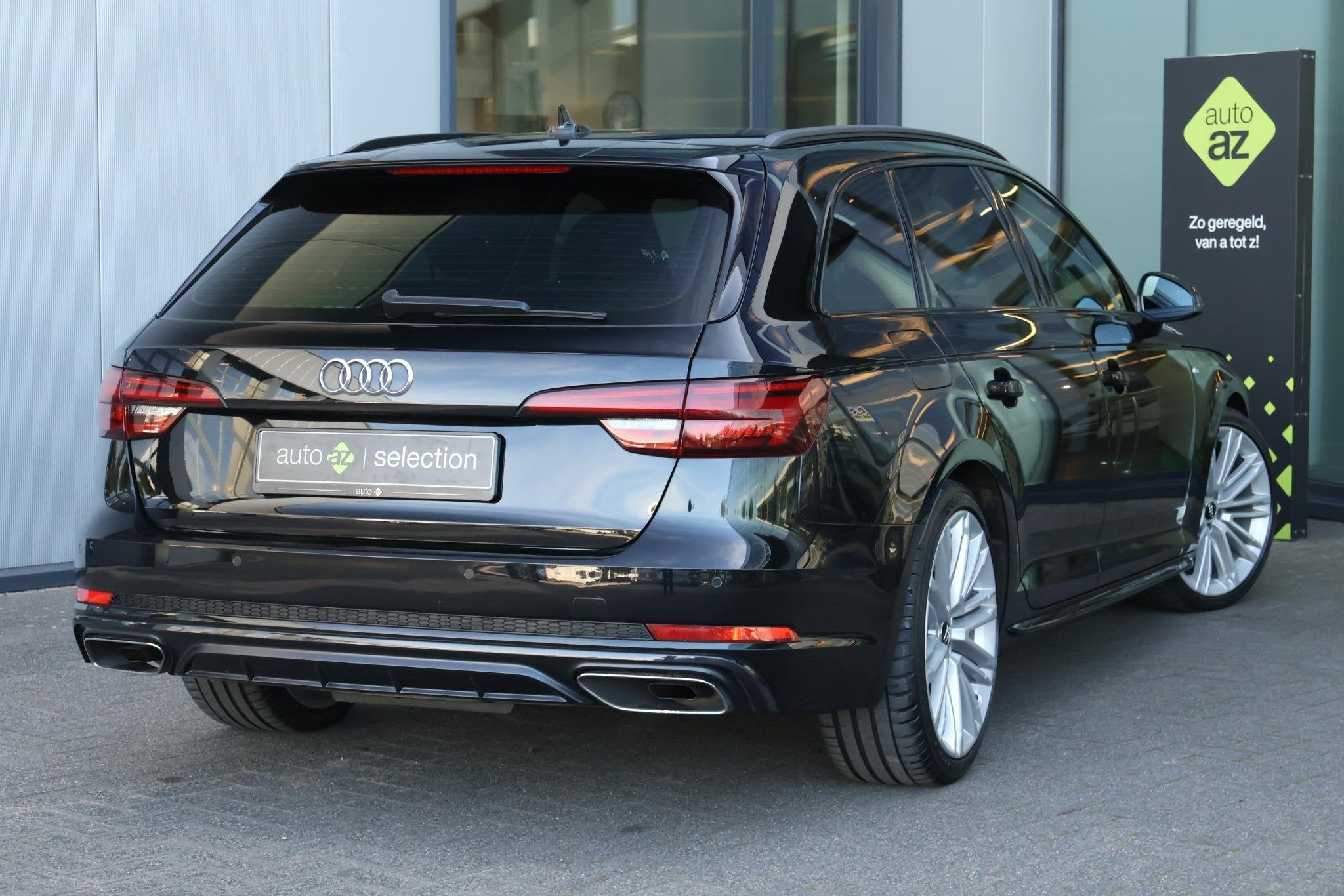 Audi A4 Avant 35 TFSI Sport S line edition / Cruise / PDC, Auto's, Gebruikt, 4 cilinders, Zwart, Origineel Nederlands