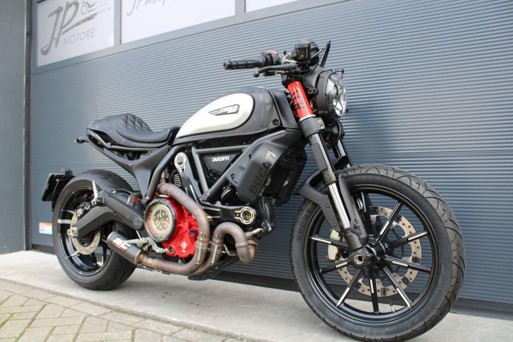 Ducati Scrambler cafe racer special (2019) *Org.NL*BTW*, DUCATI, 2 cilinders, Motorrijbewijs A, Bedrijf