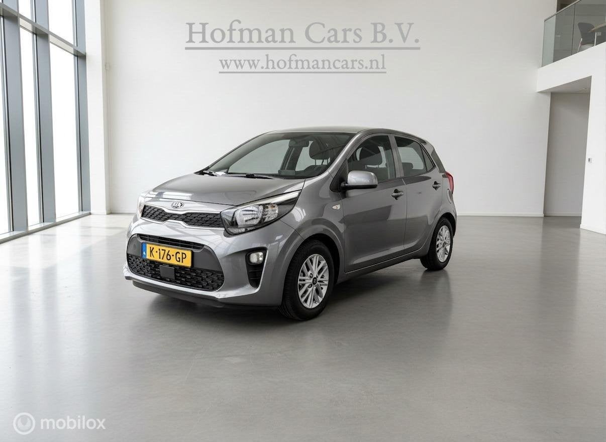 Kia Picanto 1.0 DPi DynamicLine | Camera | CarPlay | Trekhaa, Stof, Gebruikt, 4 stoelen, Origineel Nederlands